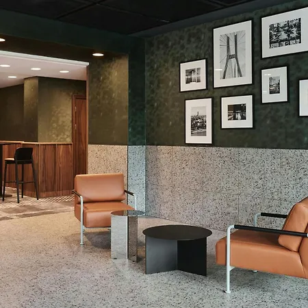 فندق Four Points By Sheraton 4*