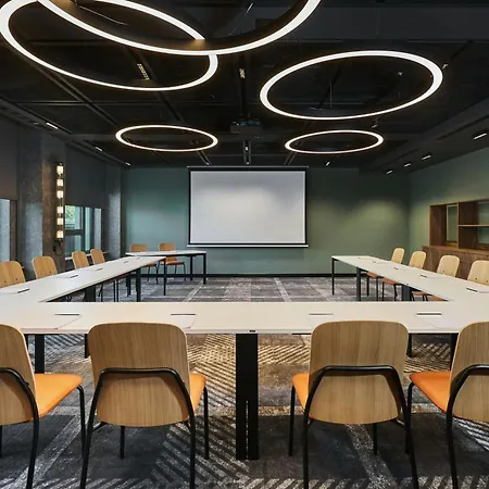 Four Points By Sheraton Hotell 4*